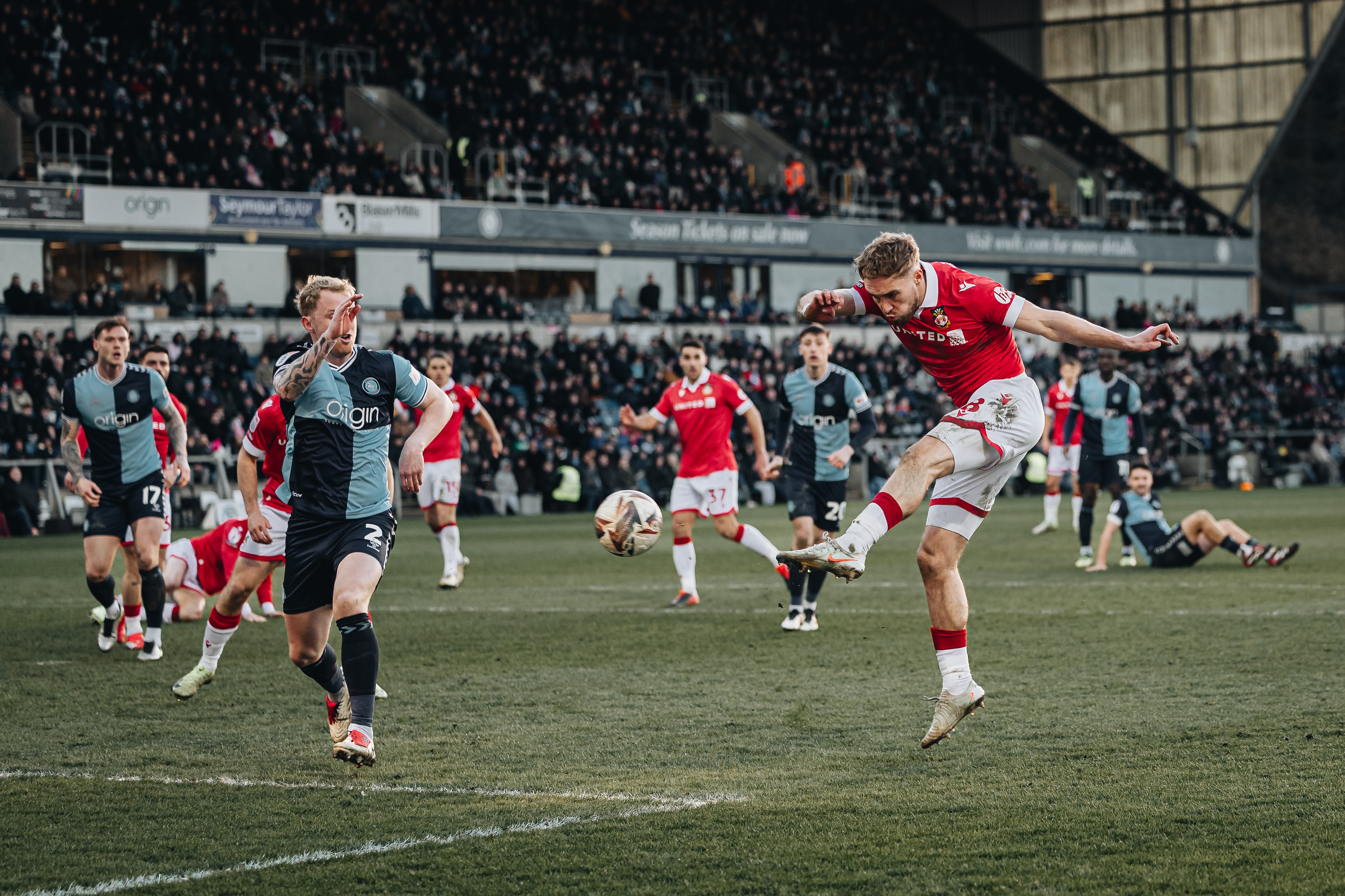 Wrexham v Wycombe: the Sharp End of the Run-in